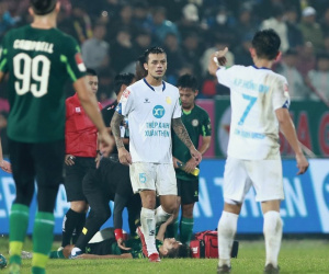 Cầu thủ Hải Phòng phải khâu hơn 10 mũi, cựu tuyển thủ Việt Nam xin lỗi