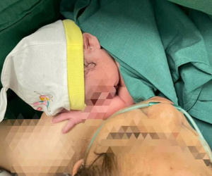 Thiếu nữ 15 tuổi sinh con nặng 2,7 kg