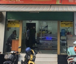 Giám đốc phòng giao dịch ngân hàng chết trong tư thế treo cổ