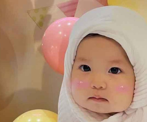 Con gái Salim đón sinh nhật 1 tuổi, ngoại hình cute gây sốt