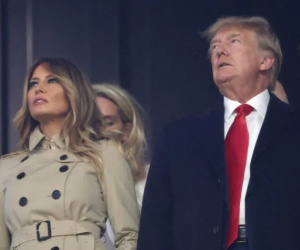 Bà Melania vắng mặt bí ẩn trong ngày ông Trump ra tòa