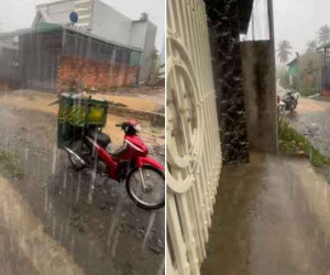 Xót xa cảnh anh shipper giao hàng giữa mưa tầm tút còn bị mắng, khách không cho trú chỉ lo ướt đồ