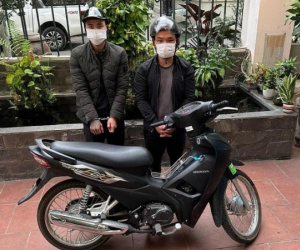 Hai đạo chích bị tóm gọn vì đi xe gian còn không lắp biển kiểm soát