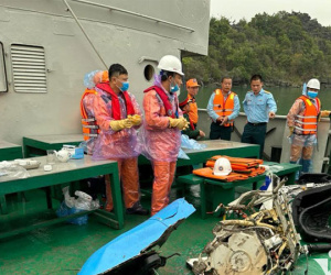 Tìm thấy hộp đen của máy bay trực thăng gặp nạn