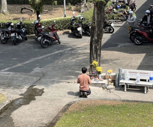 Người cha từng quỳ dưới tượng Phật cả tiếng trong bệnh viện mong con qua khỏi cơn bạo bệnh: Quá hạnh phúc khi con trở về!