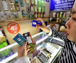 Đại lý SIM thẻ trong 'tầm ngắm' như ngồi trên đống lửa