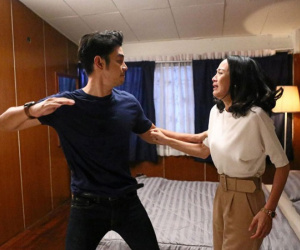 Vì hai hộp quà biếu nhà nội nhà ngoại, tôi cho vợ cái tát và kết thúc 10 năm hôn nhân