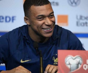 'Phó chủ tịch' Mbappe nổi giận, PSG mua dàn cầu thủ Pháp về để ‘chuộc lỗi’