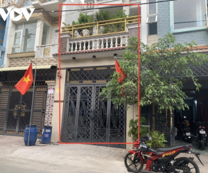 Bình Dương: Nữ nhân viên bán cà phê tử vong khi rơi từ tầng 3 xuống đất