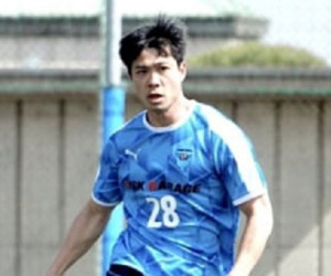 Yokohama FC lại thua ‘vỡ mặt’ khi không tin dùng Công Phượng