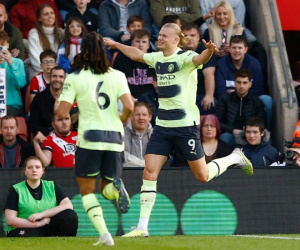 Haaland lập cú đúp tuyệt đỉnh, Man City đại thắng 4-1