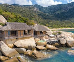 Hoa hậu Ngọc Hân nhận lương gần 1 tỷ đồng tại công ty bất động sản