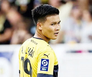 Đại diện Quang Hải hết kiên nhẫn, gặp gỡ lãnh đạo Pau FC