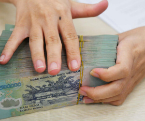 Ngân hàng tìm đối tác cả chục năm, đại gia kín tiếng sớm xuất hiện