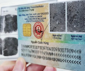 Lý do Bộ Công an đề xuất bỏ vân tay ngón trỏ khi cấp căn cước công dân