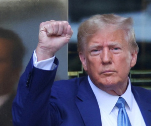 Ông Donald Trump bị thẩm vấn kín nhiều giờ ở New York