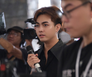 Cậu bé 9 năm bán vé số và hành trình thành 'thủ khoa kép' ngành thời trang