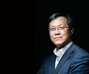 Người đàn ông là nỗi ác mộng với hàng loạt nghệ sĩ showbiz