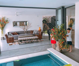 Biệt thự 20 tỷ giữa phố của bố mẹ Hồ Ngọc Hà, nơi nuôi dưỡng cả Subeo, Lisa và Lion