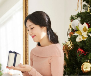 Tôi thất thần, buồn bã khi thấy quà mừng cưới của chồng cũ