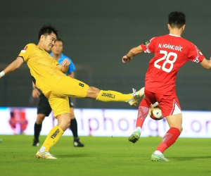 V.League lại nghỉ dài cho SEA Games 32, các HLV phản ứng thế nào?