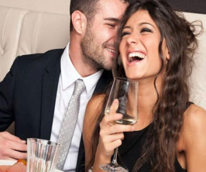 Quý bà hồi xuân trả giá đắng sau những ngày tháng vung tiền yêu 'phi công trẻ'