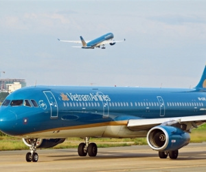 Cổ phiếu Vietnam Airlines bị cảnh báo