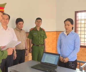 Nữ nhân viên y tế lập khống phiếu giao hàng với Công ty Việt Á, tham ô gần 1 tỷ đồng