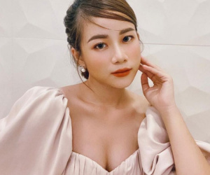 'Vú em' quận 7 lương 120 triệu, ngồi xe hoa 6 tỷ, mặt xinh dáng chuẩn, quyến rũ hơn gia chủ