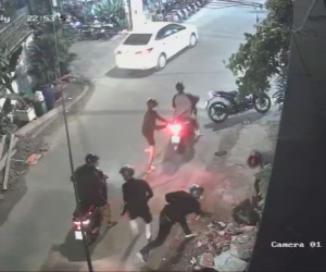 Hà Nội: Xác minh nhóm đối tượng lạ mặt chuyên chặn xe, chém người đi đường trong đêm