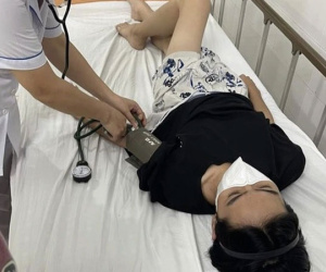 Đến nhà bạn nữ ngắm sao băng, nam sinh lớp 8 bị bố bạn đánh đến nhập viện?