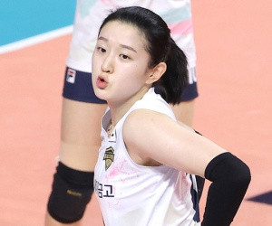 Ai khiến 'See tình' của Hoàng Thùy Linh lan rộng ở Hàn Quốc?