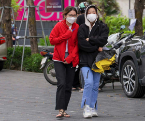 Người Hà Nội 'khác lạ' trong cái rét nàng Bân