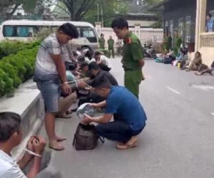 Bắt băng nhóm táo tợn gây ra 10 vụ cướp giật đêm khai mạc du lịch biển Sầm Sơn
