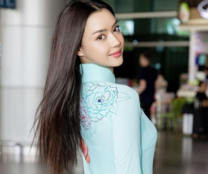 Hoa hậu Hoàn vũ Thái Lan gặp sự cố lộ nội y khi mặc áo dài