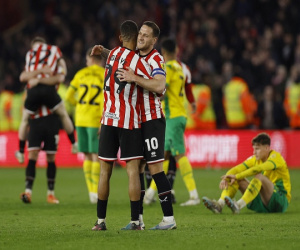 Xác định đội thứ hai theo chân Burnley lên Ngoại hạng Anh mùa tới