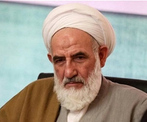 Giáo sĩ cấp cao Iran bị bảo vệ ngân hàng bắn chết