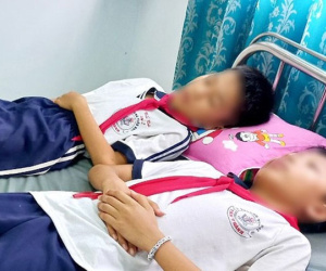 Ăn kẹo ở cổng trường, 8 học sinh nghi bị ngộ độc phải nhập viện cấp cứu