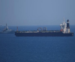 Iran bắt giữ tàu chở dầu ở vịnh Oman