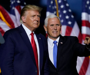 Ông Donald Trump 'bất lực' nhìn cựu phó tổng thống ra làm chứng
