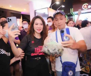 Lật Mặt 6 bị quay lén đăng lên mạng, bà xã Lý Hải 'đăng đàn' cầu cứu