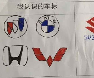 Xem xong bài tập về nhà cô giáo giao cho con, mẹ đòi chuyển trường ngay lập tức