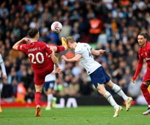 Tranh cãi Jota ghi bàn cho Liverpool, trước đó thoát thẻ đỏ dù đạp mặt cầu thủ Tottenham
