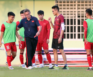 U22 Việt Nam: HLV Troussier sửa gì để thắng Singapore