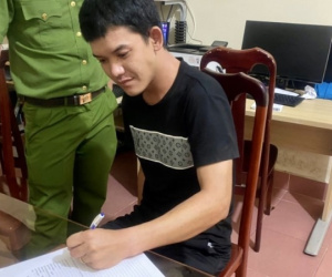 Nổ súng khống chế nam thanh niên say rượu đấm vào mặt CSGT