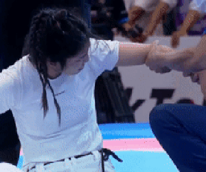 Hot girl Jujitsu Việt Nam nén đau thi đấu, giữ lại huy chương đầu tiên cho võ thuật Việt Nam tại SEA Games 32
