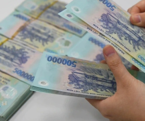 Giao dịch từ 400 triệu đồng phải báo cáo NHNN: Áp dụng với những ai?
