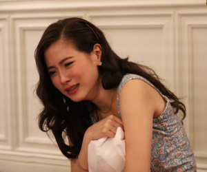 Chồng bị tai nạn nằm liệt giường, 2 tháng sau mẹ chồng dúi 1 tỷ vào tay bảo tôi chạy ngay đi