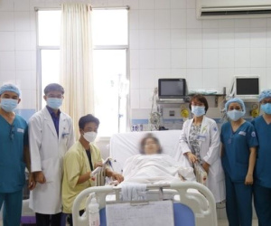 Bác sĩ 2 bệnh viện lớn cứu thai phụ bị nhau xâm lấn ăn xuyên qua cơ tử cung