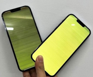 Sửa iPhone màn hình xanh bằng câu dây đồng, hại nhiều hơn lợi